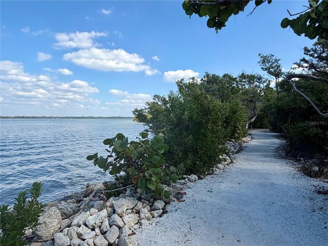 6819 11TH AVENUE NW, Bradenton, FL 34209