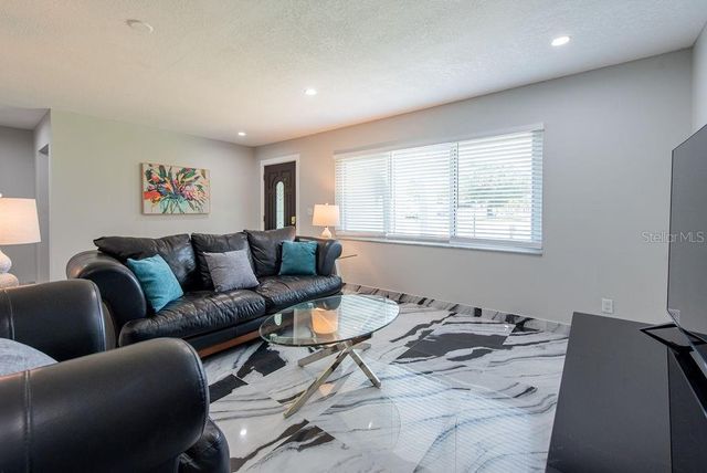 6819 11TH AVENUE NW, Bradenton, FL 34209