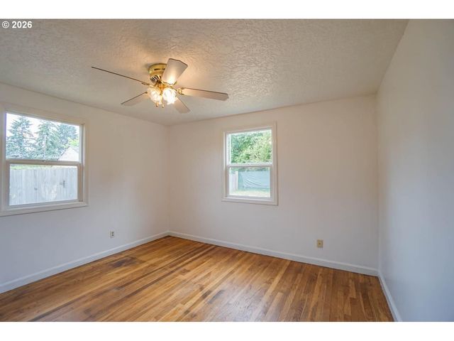 8300 Se Lorry Ave, Vancouver, WA 98664