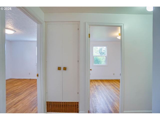 8300 Se Lorry Ave, Vancouver, WA 98664
