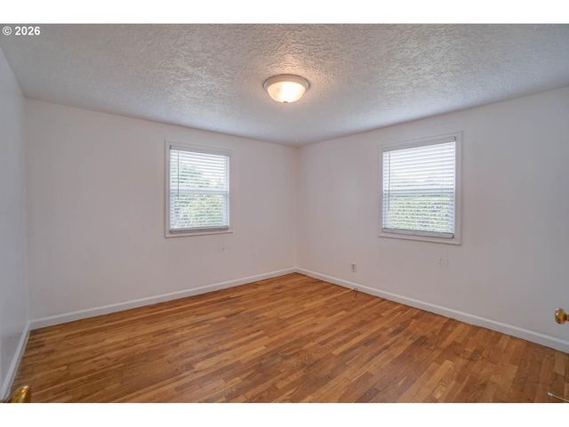 8300 Se Lorry Ave, Vancouver, WA 98664