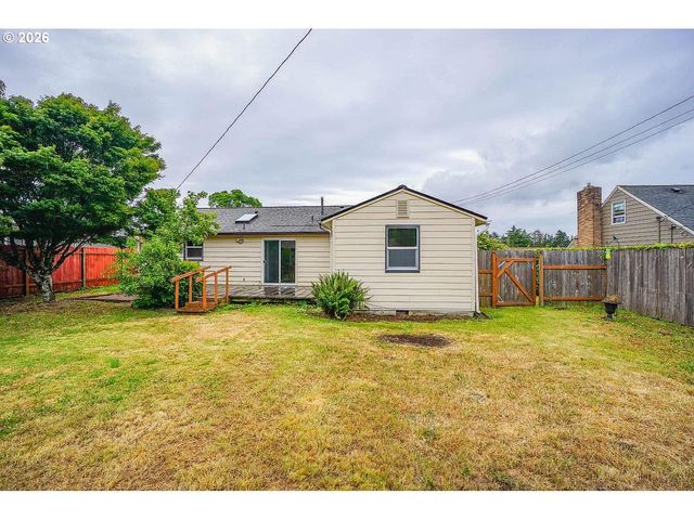 8300 Se Lorry Ave, Vancouver, WA 98664