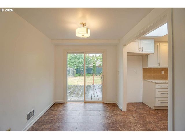 8300 Se Lorry Ave, Vancouver, WA 98664