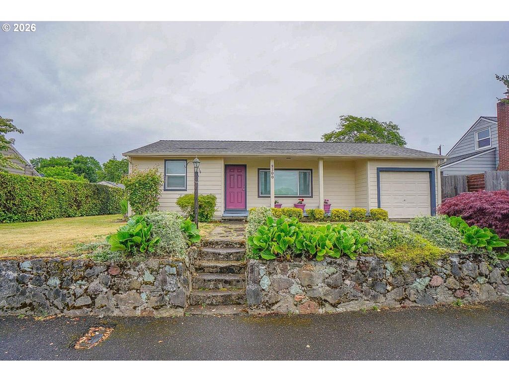 8300 Se Lorry Ave, Vancouver, WA 98664