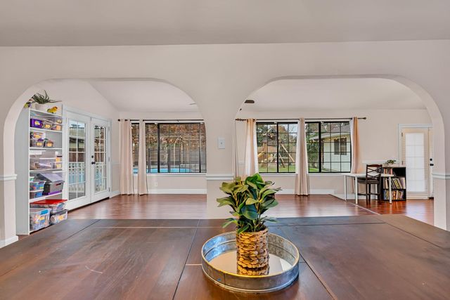 2893 Helm Avenue, Clovis, CA 93612