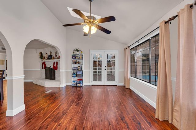 2893 Helm Avenue, Clovis, CA 93612