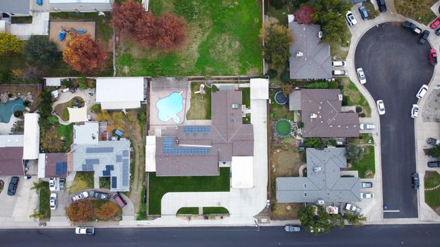 2893 Helm Avenue, Clovis, CA 93612