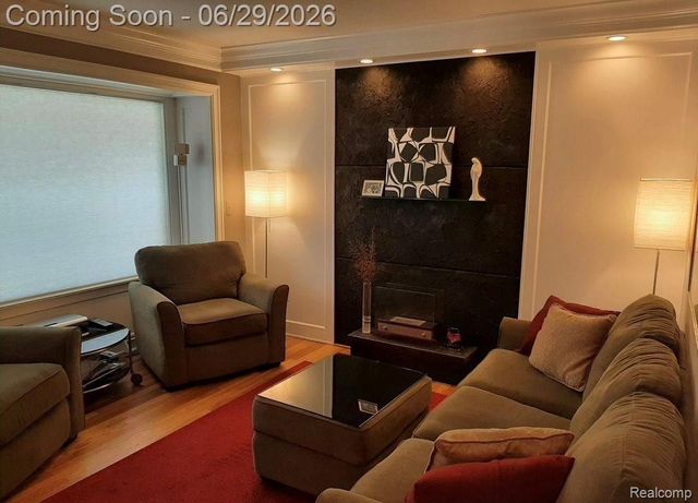 28747 Alden Street, Madison Heights, MI 48071