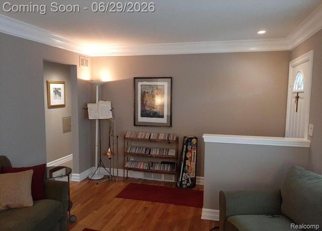 28747 Alden Street, Madison Heights, MI 48071