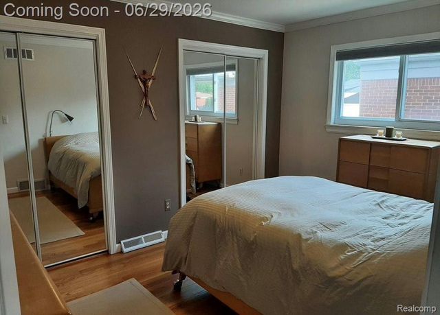 28747 Alden Street, Madison Heights, MI 48071