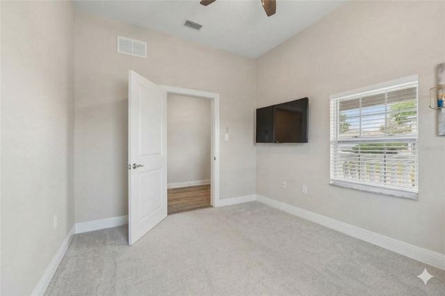 2920 W IVY STREET, Tampa, FL 33607