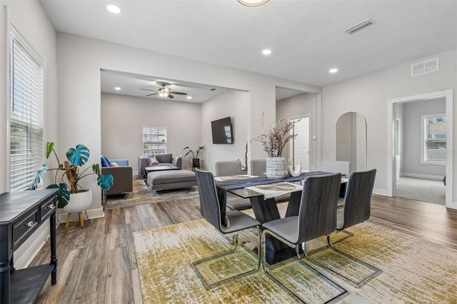 2920 W IVY STREET, Tampa, FL 33607