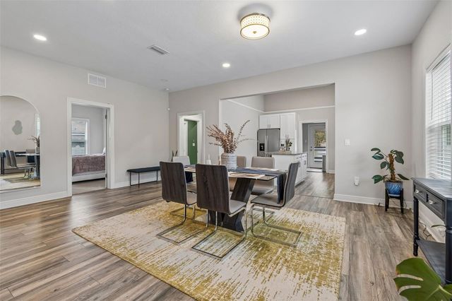 2920 W IVY STREET, Tampa, FL 33607