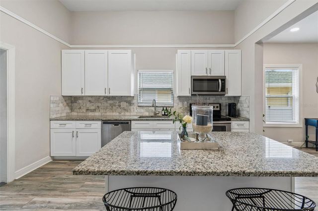 2920 W IVY STREET, Tampa, FL 33607