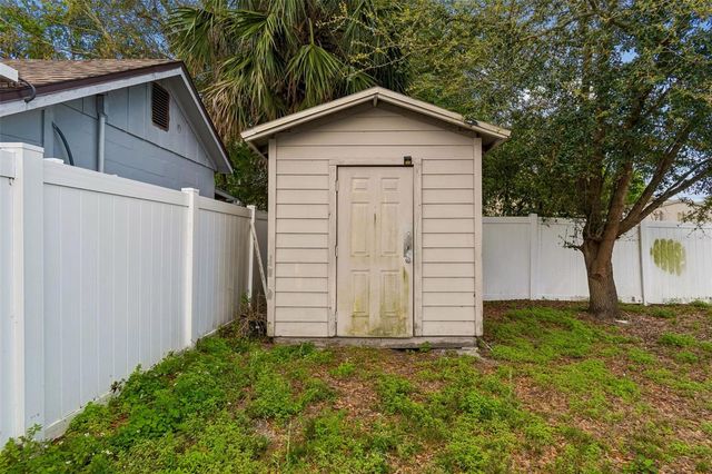 2920 W IVY STREET, Tampa, FL 33607