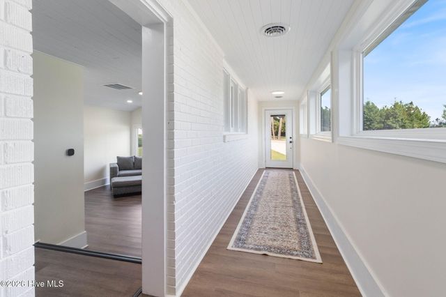 820 Saint Pauls Drive, Raeford, NC 28376