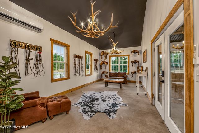 820 Saint Pauls Drive, Raeford, NC 28376