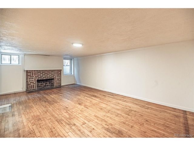 612 Harrison St, Denver, CO 80206