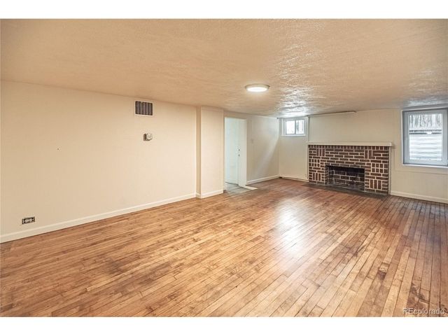 612 Harrison St, Denver, CO 80206