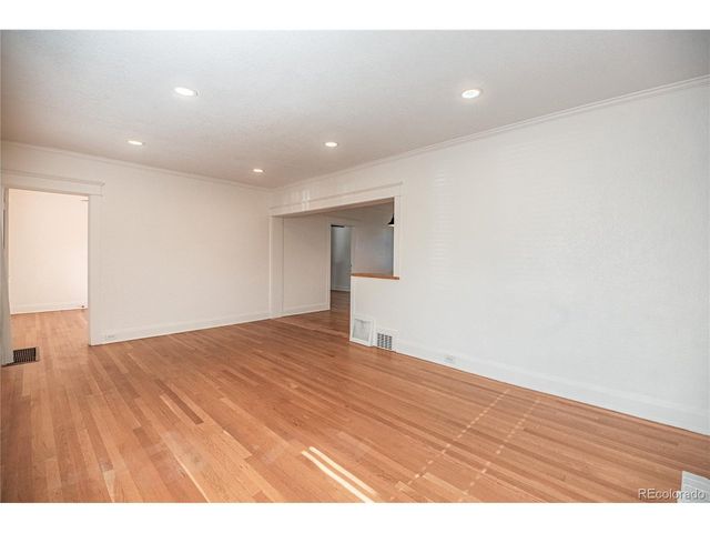 612 Harrison St, Denver, CO 80206