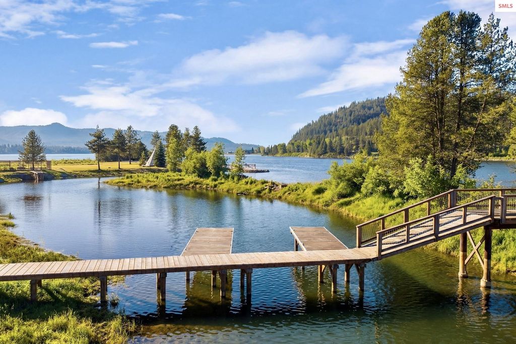 NKA Bishops Bay Ln, Sagle, ID 83860