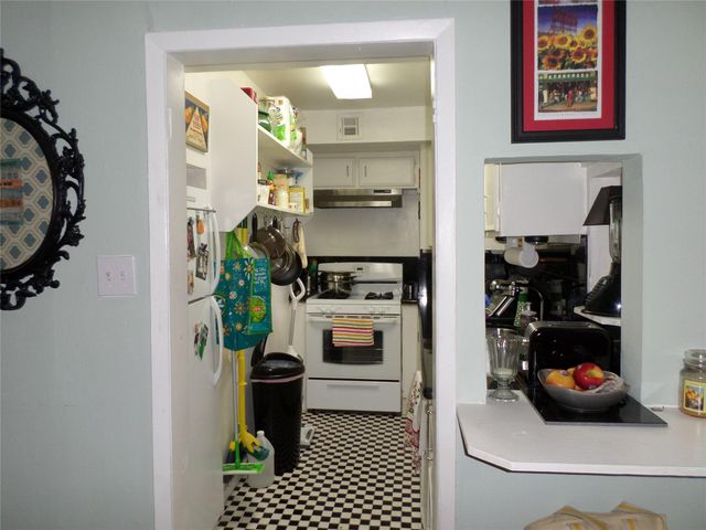 1715 Banks Street C, Houston, TX 77098