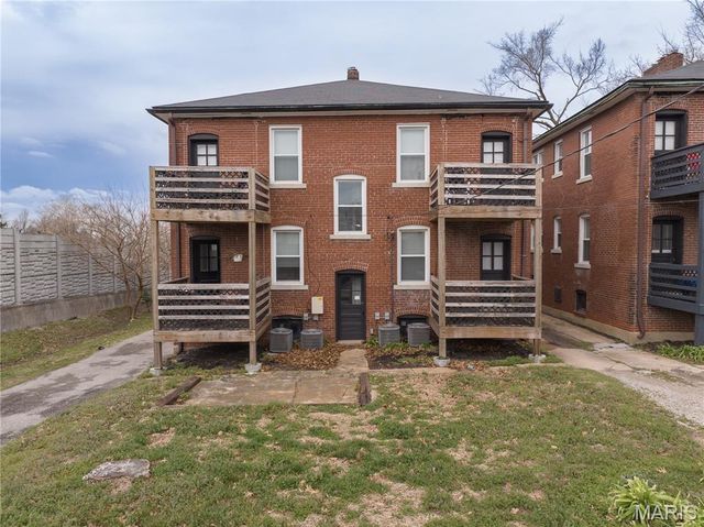 1282 Hawthorne Place, Richmond Heights, MO 63117