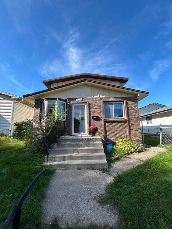 4252 Monroe Street NE, Columbia Heights, MN 55421 — exterior