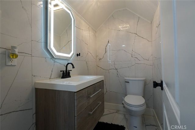 2364 Las Palomas, La Habra Heights, CA 90631