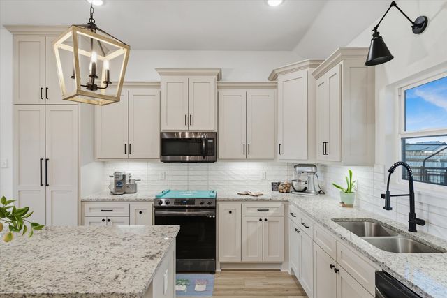 12608 CR 499, Lindale, TX 75771