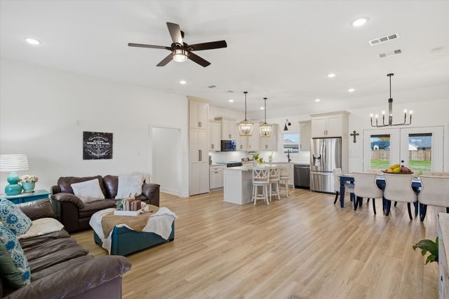 12608 CR 499, Lindale, TX 75771