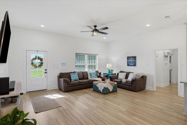 12608 CR 499, Lindale, TX 75771
