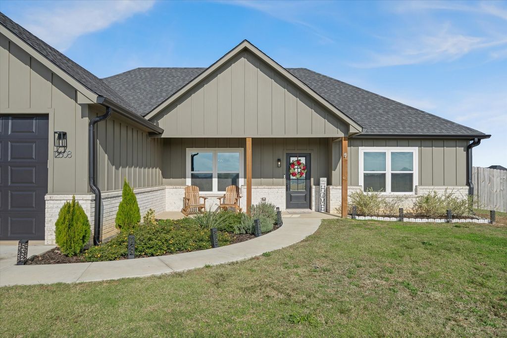 12608 CR 499, Lindale, TX 75771