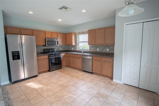 115 GLADESDOWN COURT, Deland, FL 32724