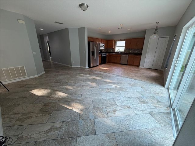 115 GLADESDOWN COURT, Deland, FL 32724