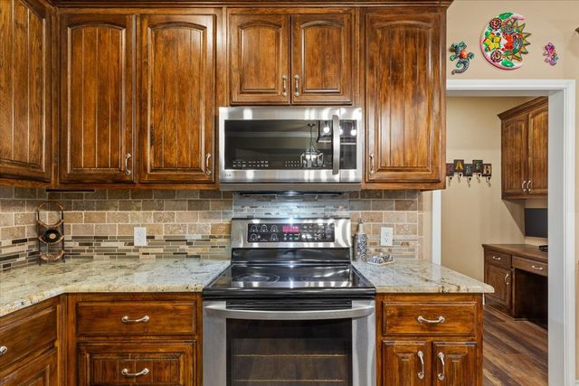 358 Violet Drive, Robinson, TX 76706