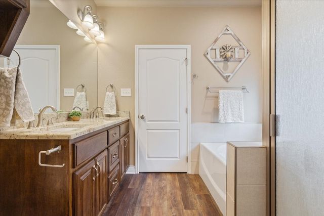 358 Violet Drive, Robinson, TX 76706