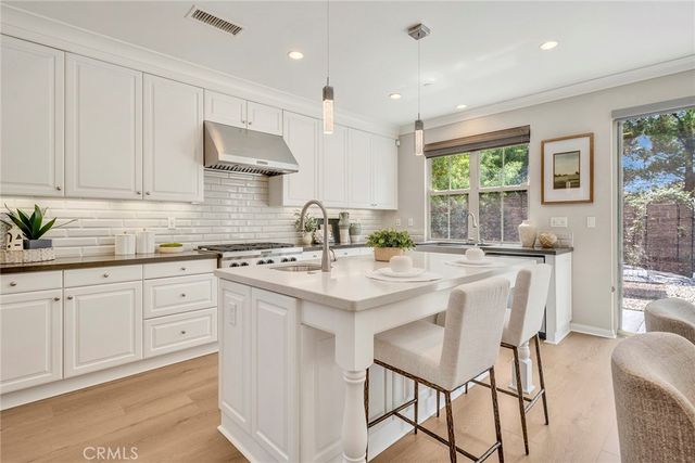 70 Kimbal, Irvine, CA 92620