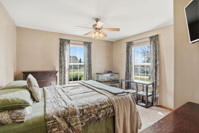 414 17th Street SE, Demotte, IN 46310