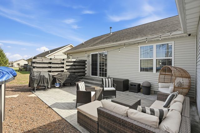 414 17th Street SE, Demotte, IN 46310