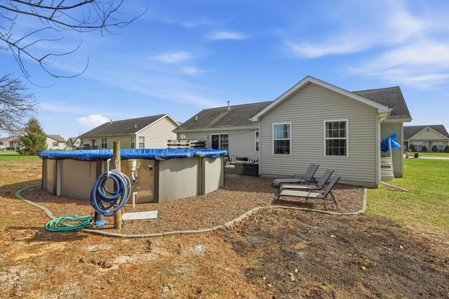 414 17th Street SE, Demotte, IN 46310