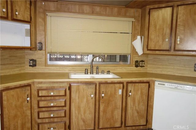 1018 San Nicolas, Hemet, CA 92543