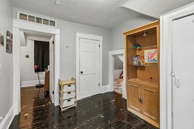 663 Van Buren Avenue, Saint Paul, MN 55104