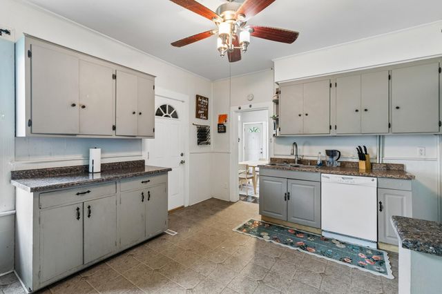 663 Van Buren Avenue, Saint Paul, MN 55104