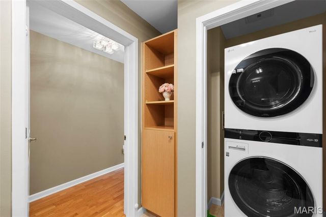 4909 Laclede Avenue 905, St Louis, MO 63108