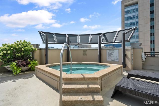 4909 Laclede Avenue 905, St Louis, MO 63108