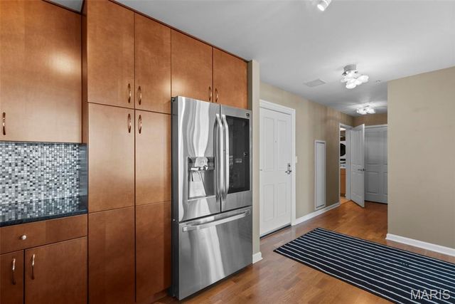 4909 Laclede Avenue 905, St Louis, MO 63108