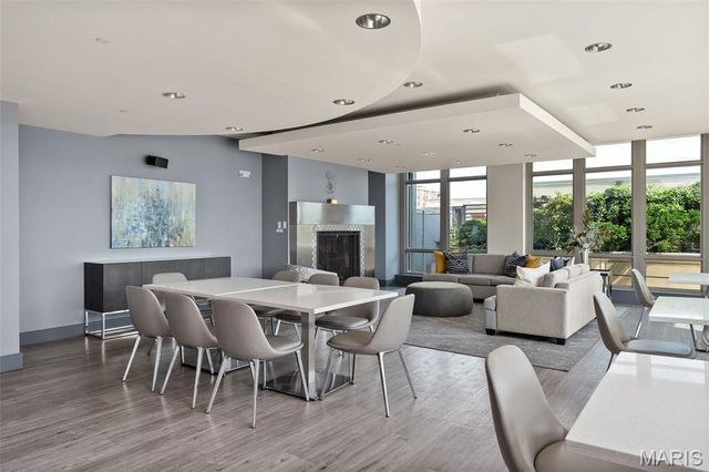 4909 Laclede Avenue 905, St Louis, MO 63108