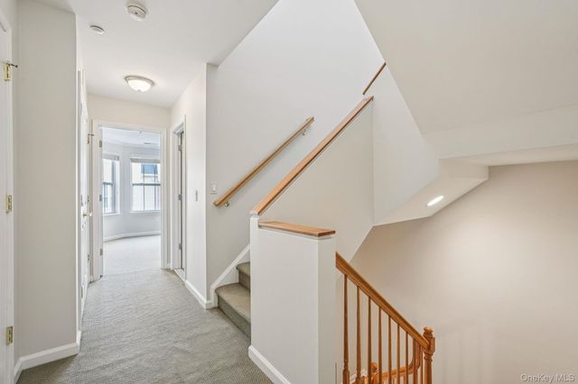 10 BRIDGE Lane, Haverstraw, NY 10927