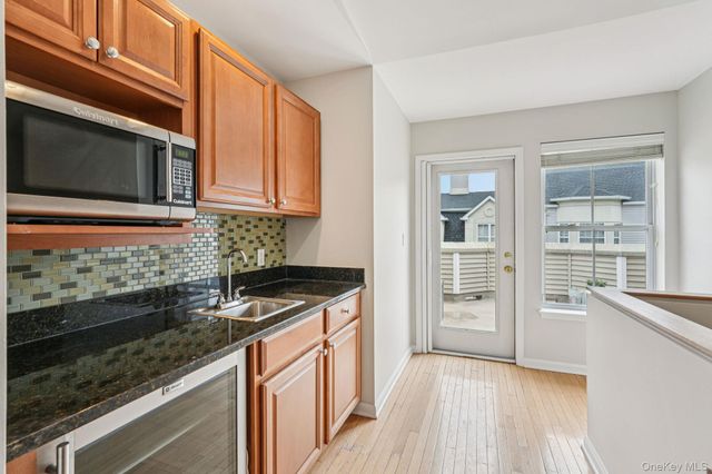 10 BRIDGE Lane, Haverstraw, NY 10927